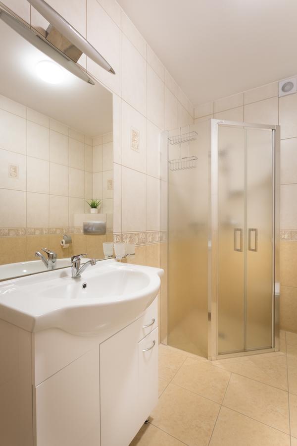 Olymp 114 I 120 Z Basenem, Sauna I Jacuzzi W Cenie Колобжег Экстерьер фото